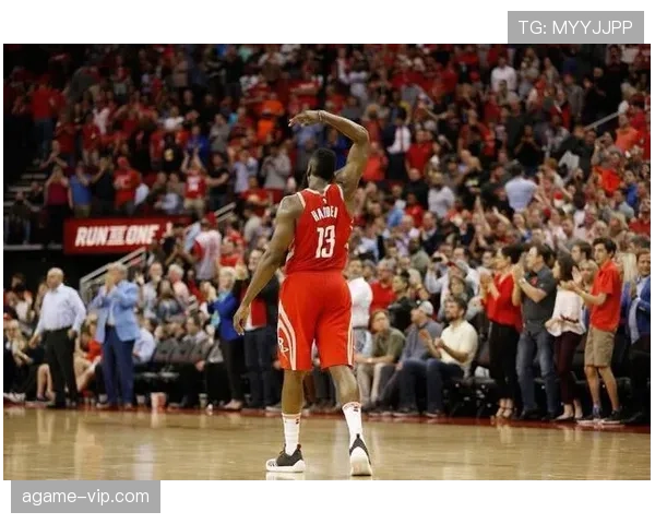 乔·约翰逊无球跑动效率提升明显拉开与同位置得分手差距